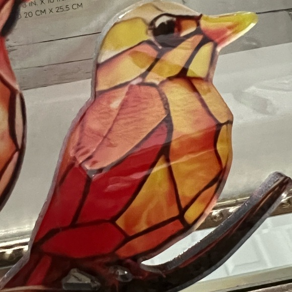 Stain acrylic bird on Branch. - Picture 5 of 11